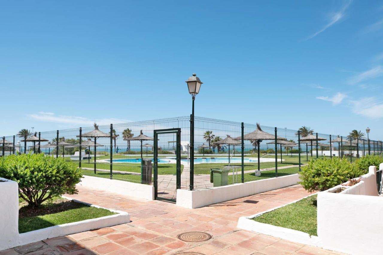 Barrosa Primera Linea De Playa Chiclana de la Frontera Exterior foto